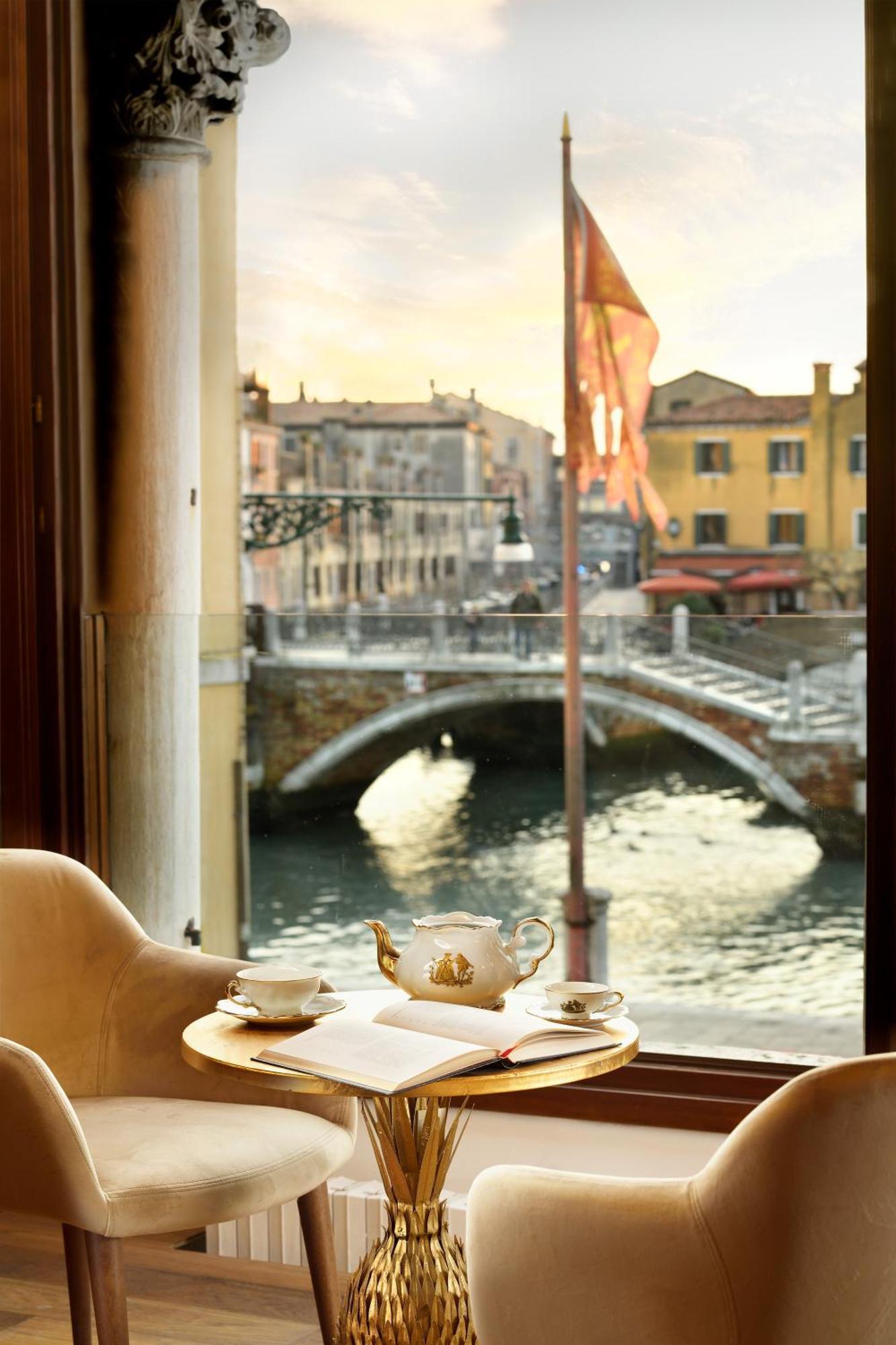 Swan Dolcevita Prestige Stay - Canal View & Exclusive Experience Venedig Exterior foto